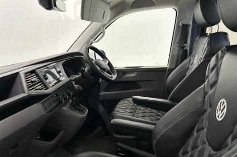 Volkswagen TRANSPORTER T28 SWB DIESEL 2.0 TDI 150 Highline Van DSG